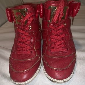 Red wedged Michael Kors sneakers 6